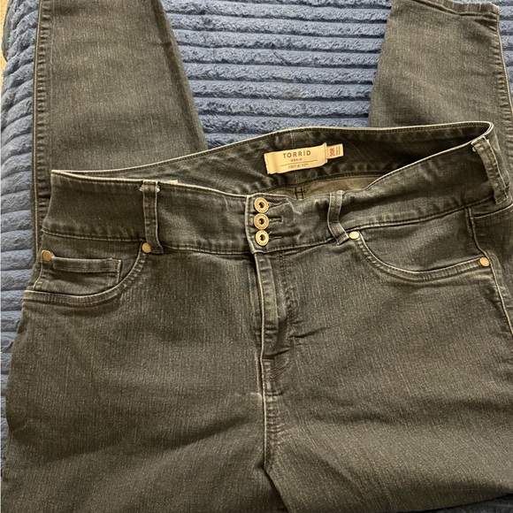 Torrid Women's Dark Blue Jeans - Picture 1 of 4